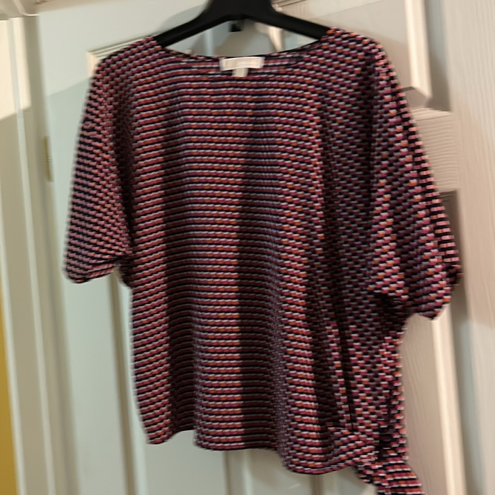 Like New MICHAEL KORS Women's Printed Blouse With Side Tie Medium